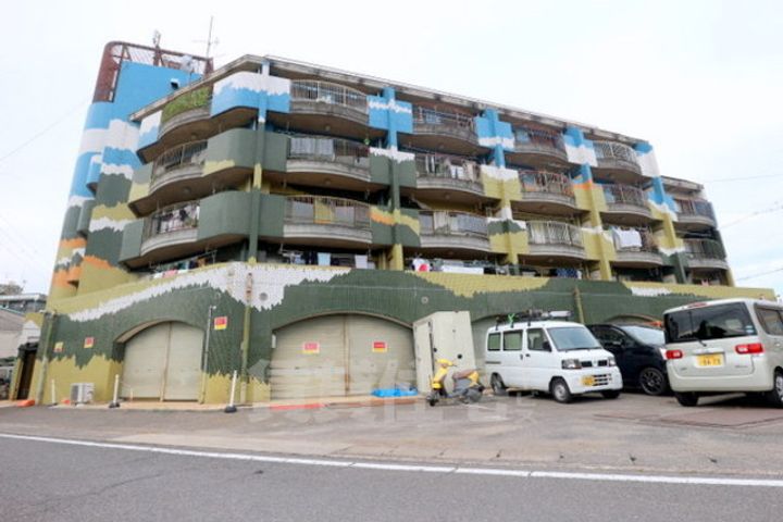 ブエナビスタ京都上鳥羽の外観