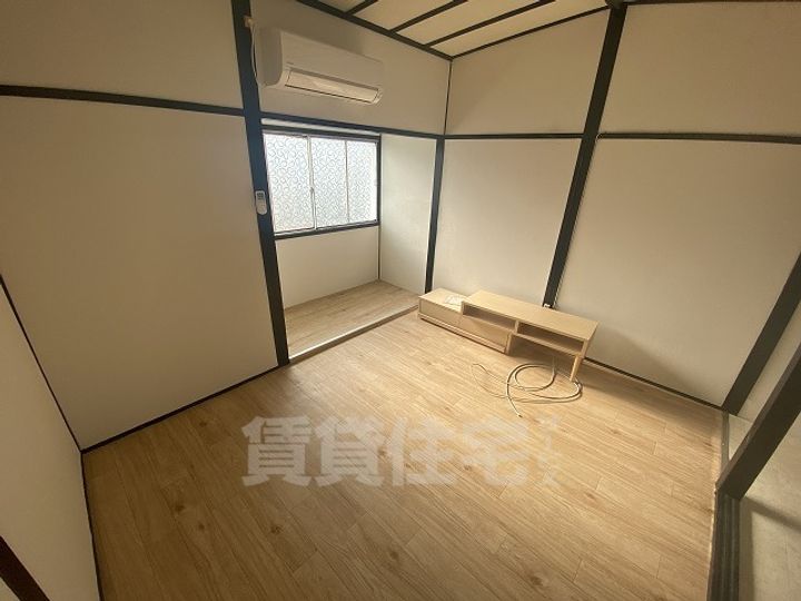 若江本町4丁目アパートの寝室