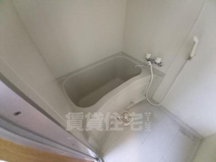 大阪府豊中市長興寺南3丁目の賃貸マンションの風呂