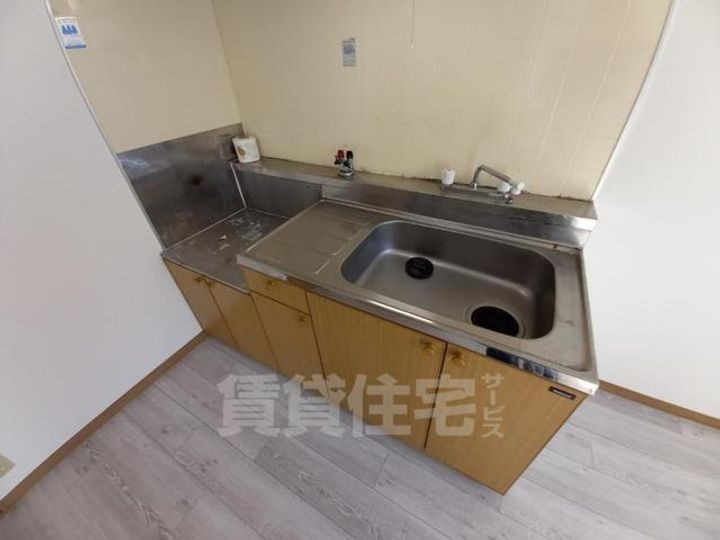 大阪府豊中市長興寺南3丁目の賃貸マンションのキッチン