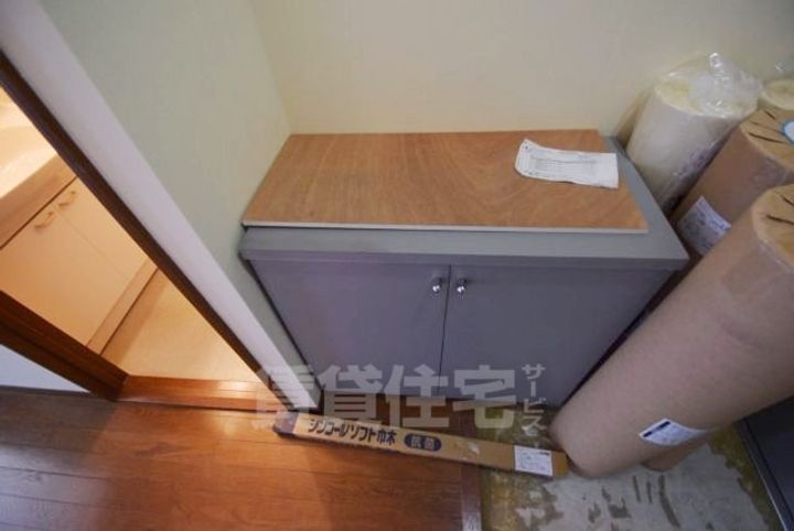 大阪府茨木市駅前1丁目の賃貸マンションの内装