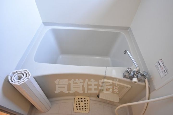 ハイカムール木下の風呂