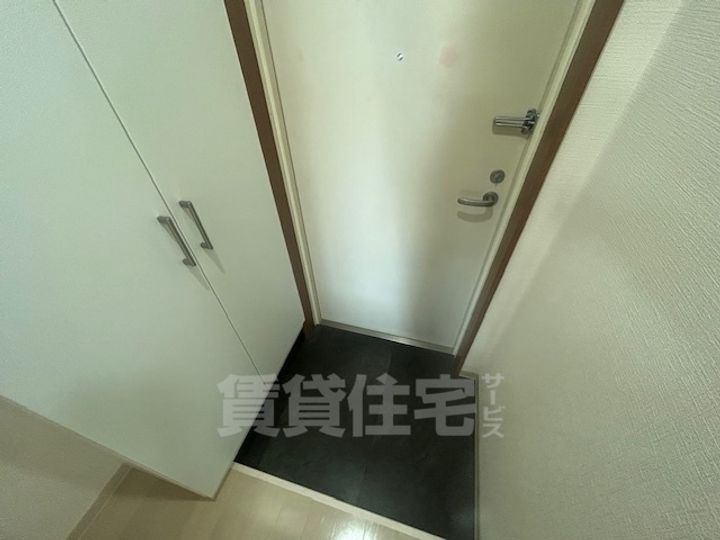 大阪府大阪市旭区新森6丁目の賃貸マンションの玄関