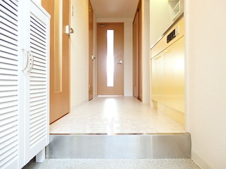 エンゼルプラザ瀬田駅前909の玄関