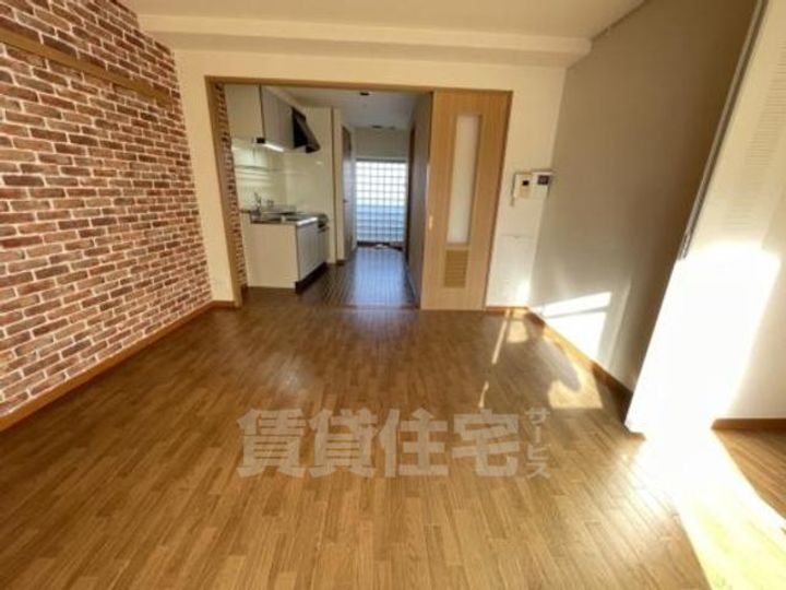 大阪府堺市北区中百舌鳥町1丁の賃貸マンションの内装