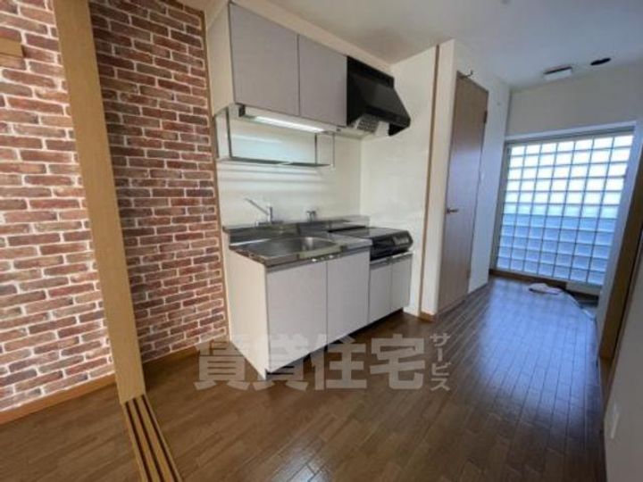 大阪府堺市北区中百舌鳥町1丁の賃貸マンションの居間