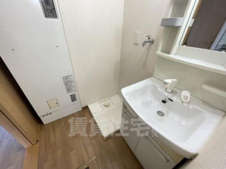 大阪府堺市北区中百舌鳥町1丁の賃貸マンションの内装