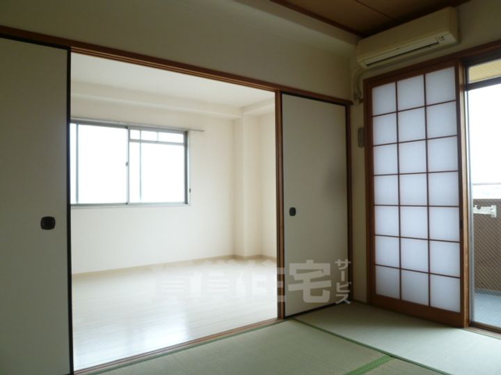 大阪府豊中市南桜塚1丁目の賃貸マンションの寝室