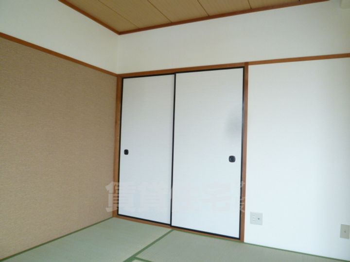 キャロル南桜塚の居間