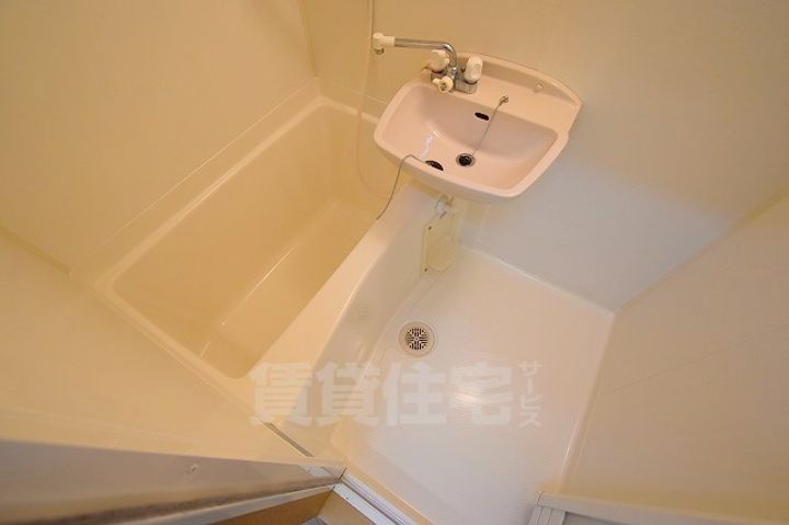 滋賀県草津市野路東4丁目の賃貸マンションの風呂