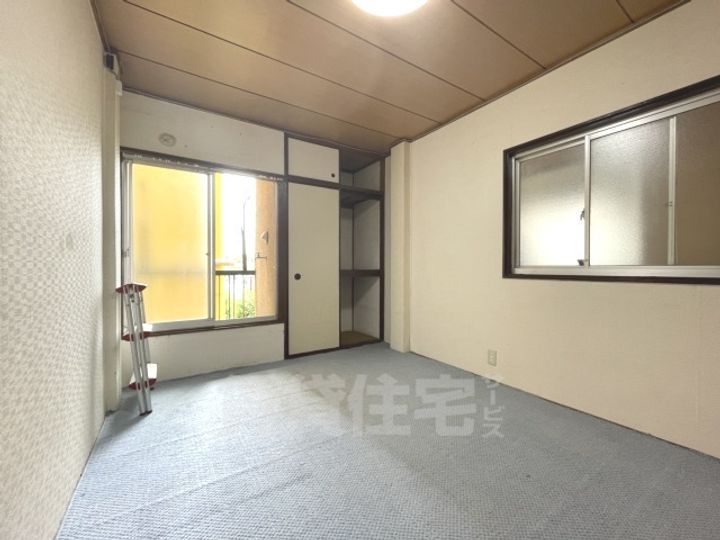 大阪府大阪市東住吉区公園南矢田4丁目の賃貸マンションの居間