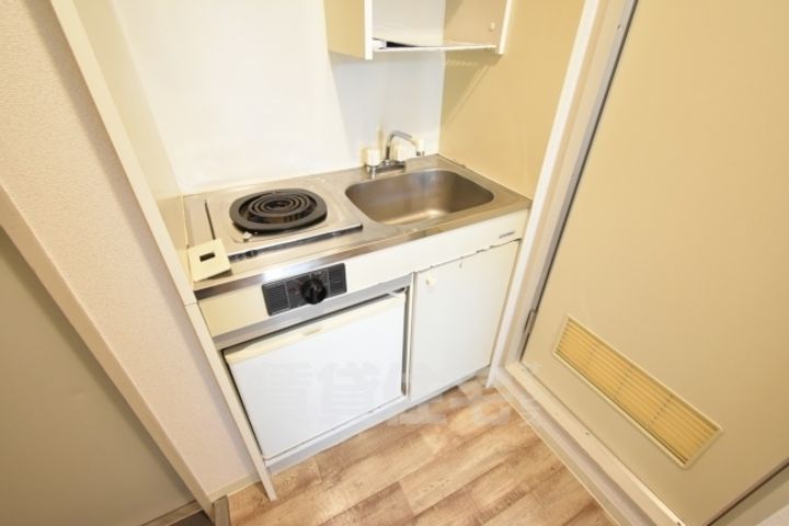 大阪府堺市西区津久野町2丁の賃貸マンションのキッチン