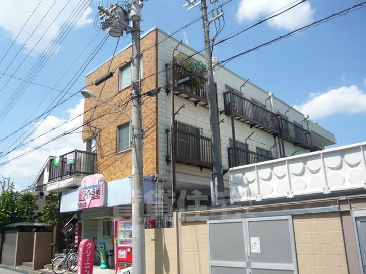 東和マンションの外観