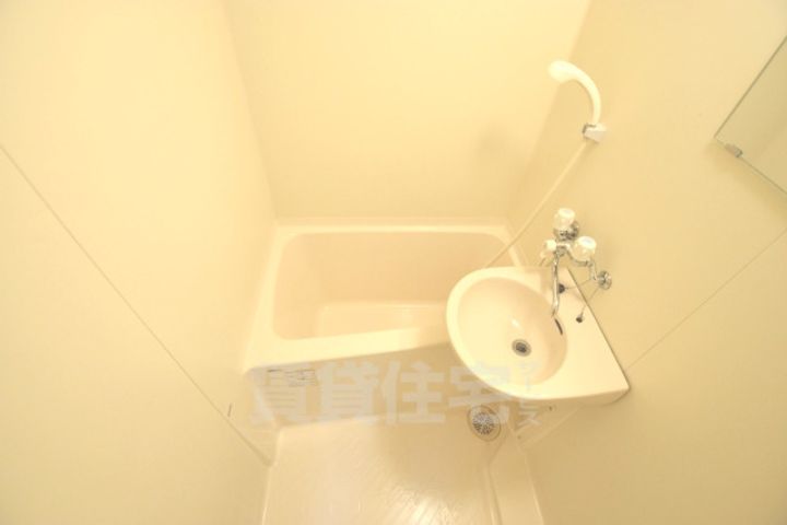大阪府堺市西区上野芝町2丁の賃貸マンションの風呂