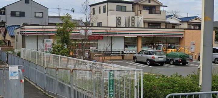 レオパレスGRUEの周辺