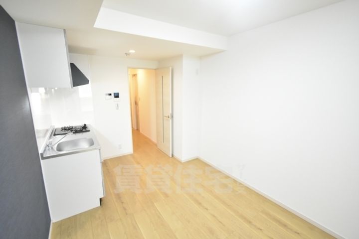 大阪府堺市西区浜寺石津町西4丁の賃貸アパートの内装