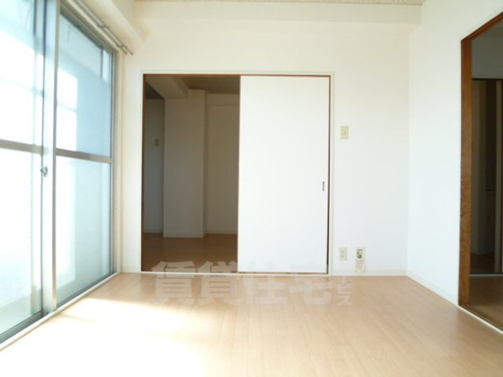 アムール曙の寝室