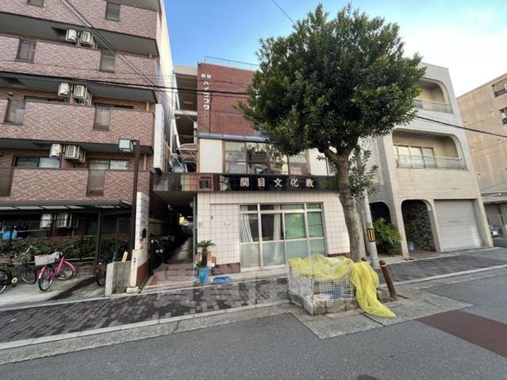 晩成ハイツ関目の外観