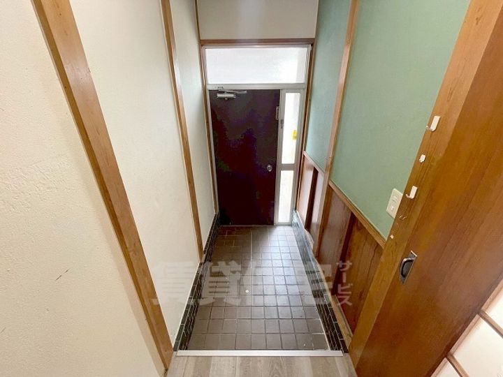 大阪府松原市天美東1丁目(一戸建)の賃貸物件の玄関