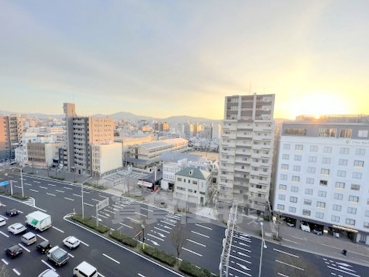 ライオンズマンション堀川の周辺