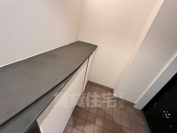 シオンズガーデン花川(元おおきに花川サニーアパートメント)の玄関