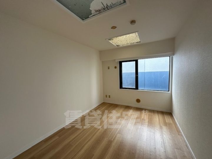 シオンズガーデン花川(元おおきに花川サニーアパートメント)の居間