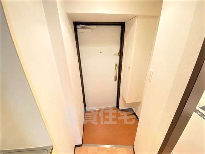 奈良県奈良市大宮町6丁目の賃貸マンションの玄関