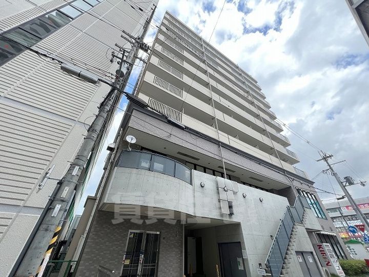 萱野ビルの外観