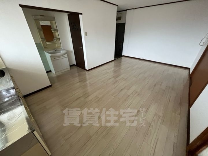 伊助ハイツの内装