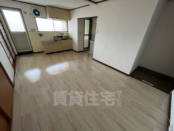 伊助ハイツの居間