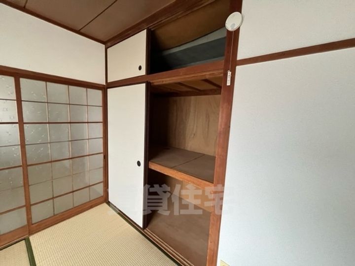 伊助ハイツの内装