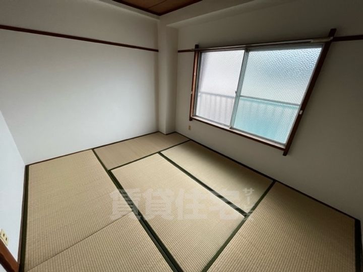 伊助ハイツの居間