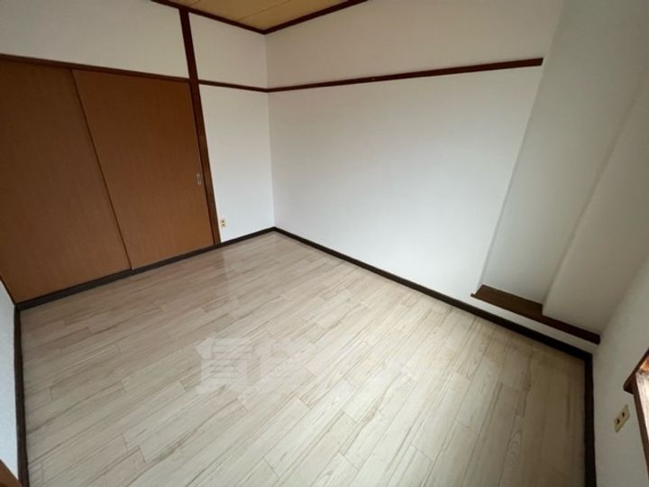 伊助ハイツの寝室