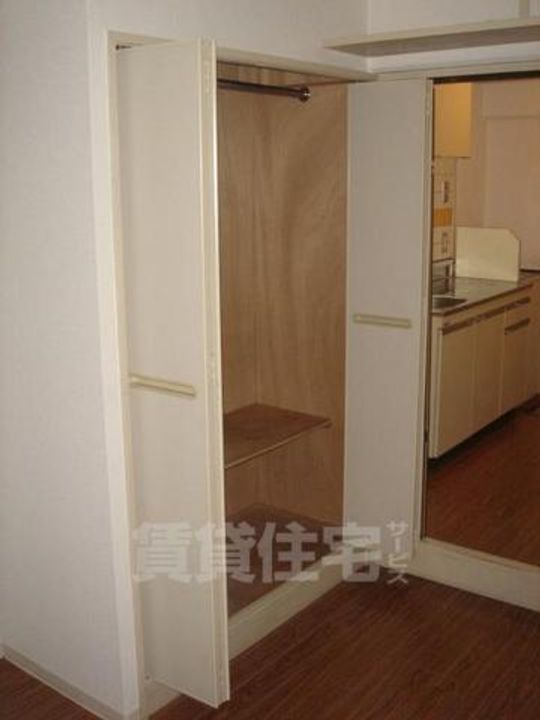 京都府京都市右京区嵯峨天龍寺若宮町の賃貸マンションの内装