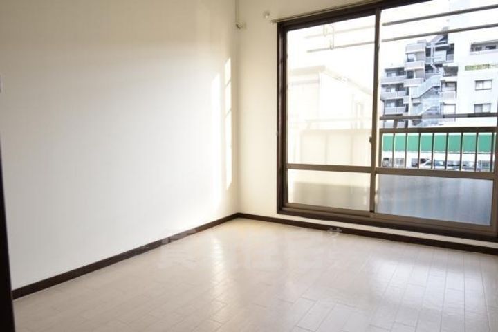 大阪府堺市北区大豆塚町2丁の賃貸マンションの寝室