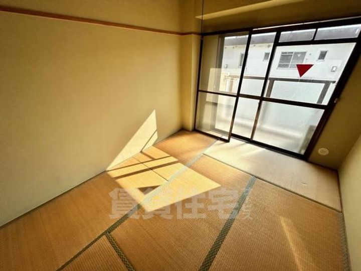 大阪府寝屋川市上神田1丁目の賃貸マンションの寝室