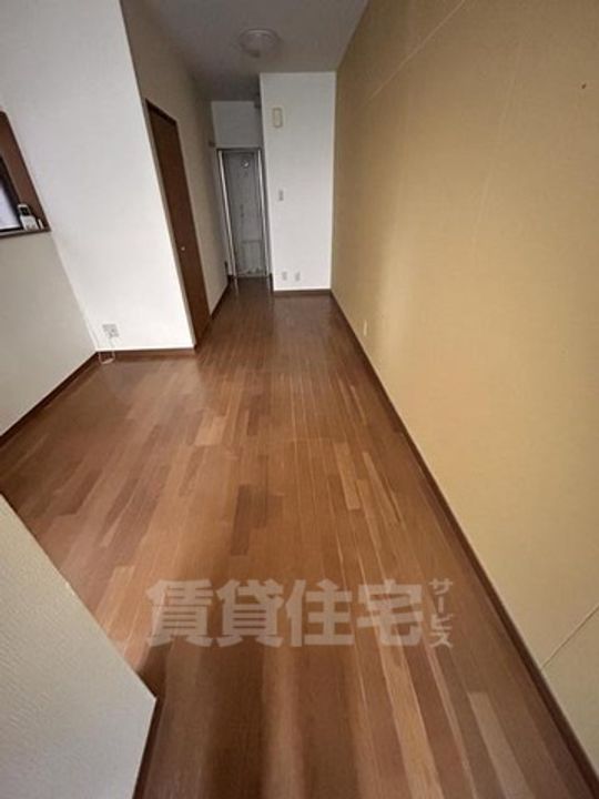 大阪府寝屋川市仁和寺町(一戸建)の賃貸物件の居間