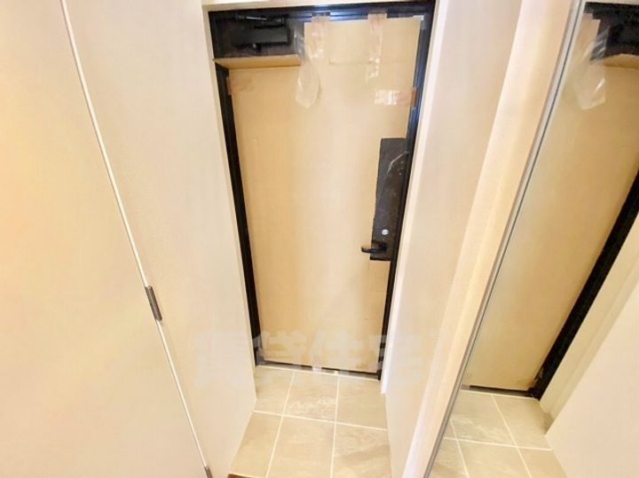 quador GOKISO PREMIEREの玄関