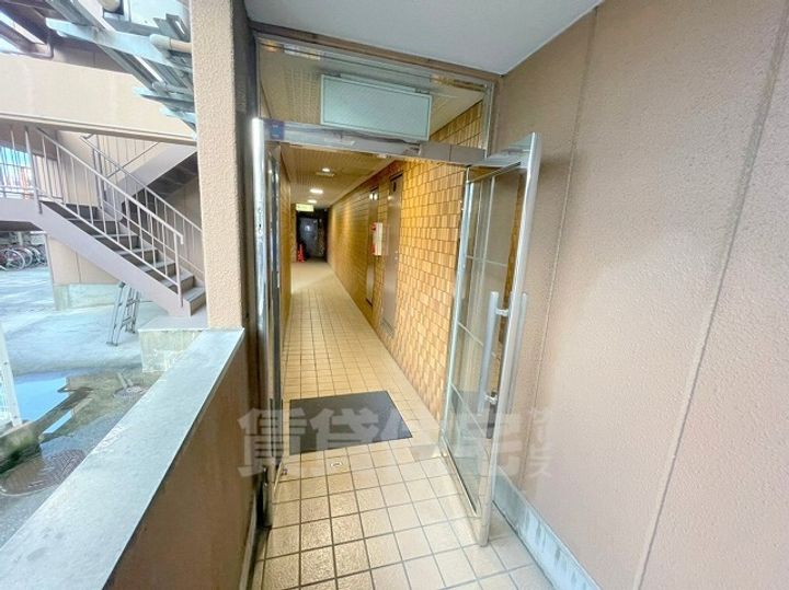 サンヒルズハイムの玄関