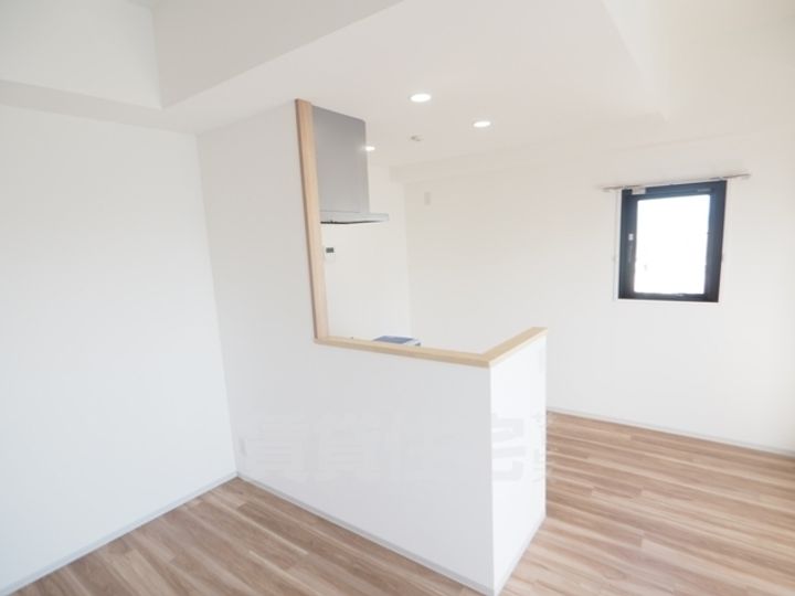 プレイス白壁のキッチン