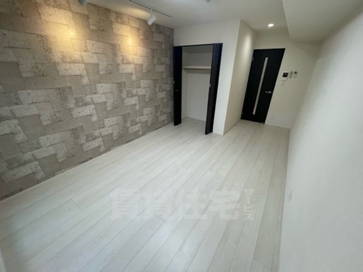 大阪府堺市西区鳳中町8丁の賃貸アパートの居間