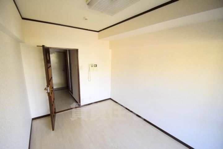 大阪府大阪市住吉区山之内3丁目の賃貸マンションの居間