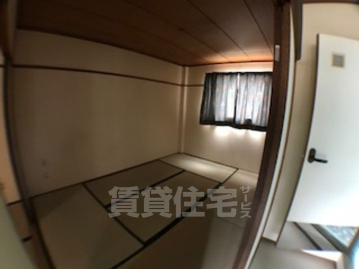 三和マンションの居間