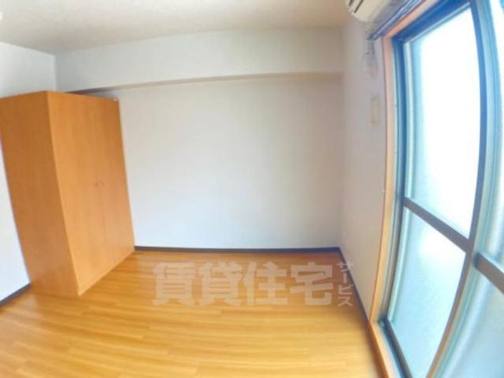 大阪府豊中市刀根山4丁目の賃貸アパートの寝室