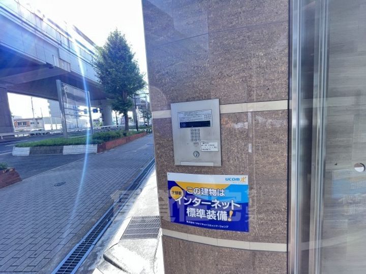 セレニテ甲子園の玄関