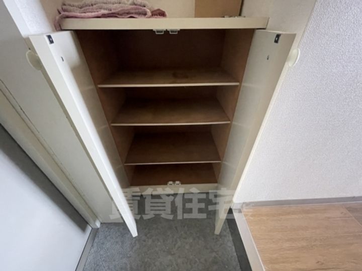 イーナ板宿の内装