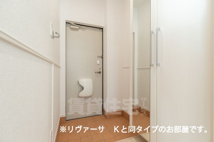 パインオーク?の玄関