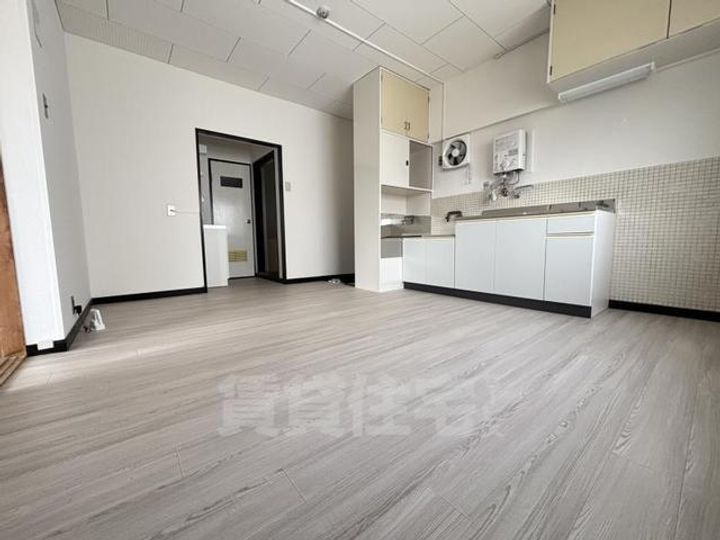 成田グリーンハイツの居間