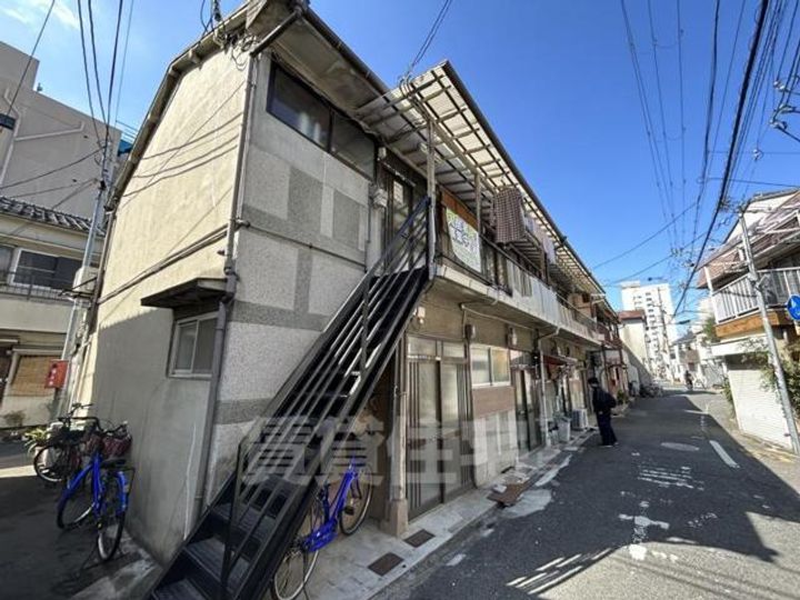 大阪府門真市新橋町の賃貸アパートの外観