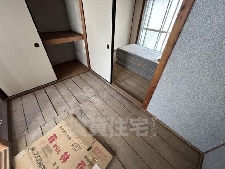 大阪府門真市新橋町の賃貸アパートの居間